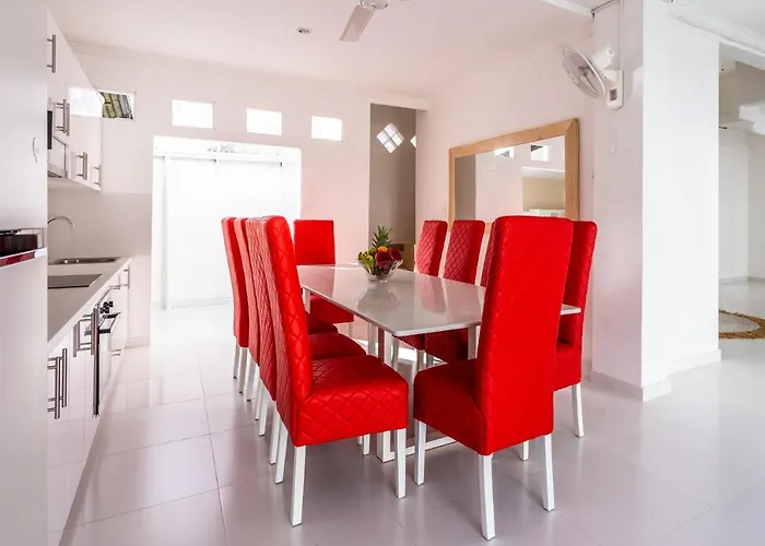 Luxury Minimalist White Angel In Seminyak, Sleeps 21 People In Total * Seminyak