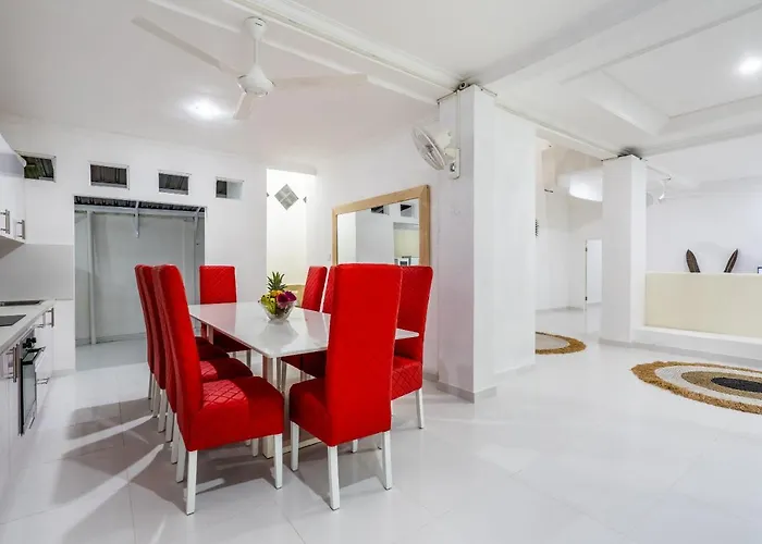 Villa Luxury Minimalist White Angel In Seminyak, Sleeps 21 People In Total *