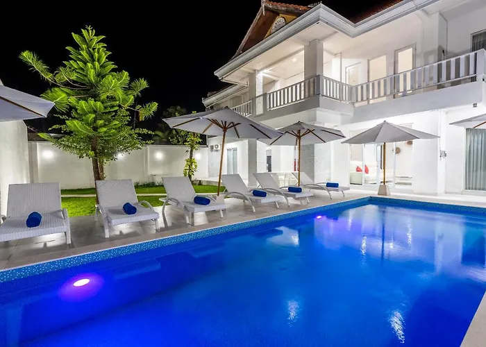 Luxury Minimalist White Angel In Seminyak, Sleeps 21 People In Total *