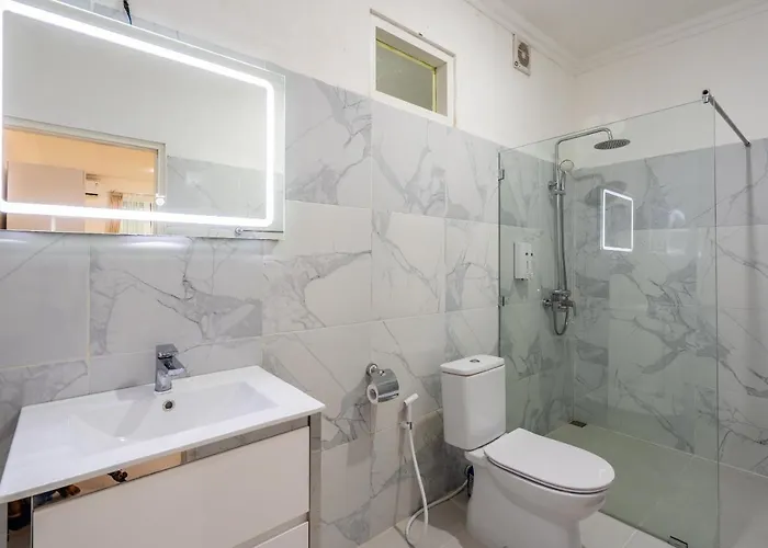 Luxury Minimalist White Angel In Seminyak, Sleeps 21 People In Total *
